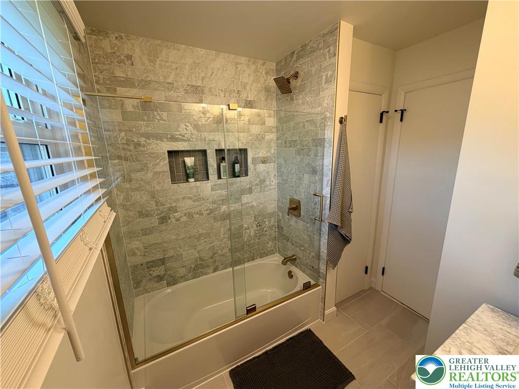 389 Barrett Road Emmaus, PA 18049 - Photo 18 of 35