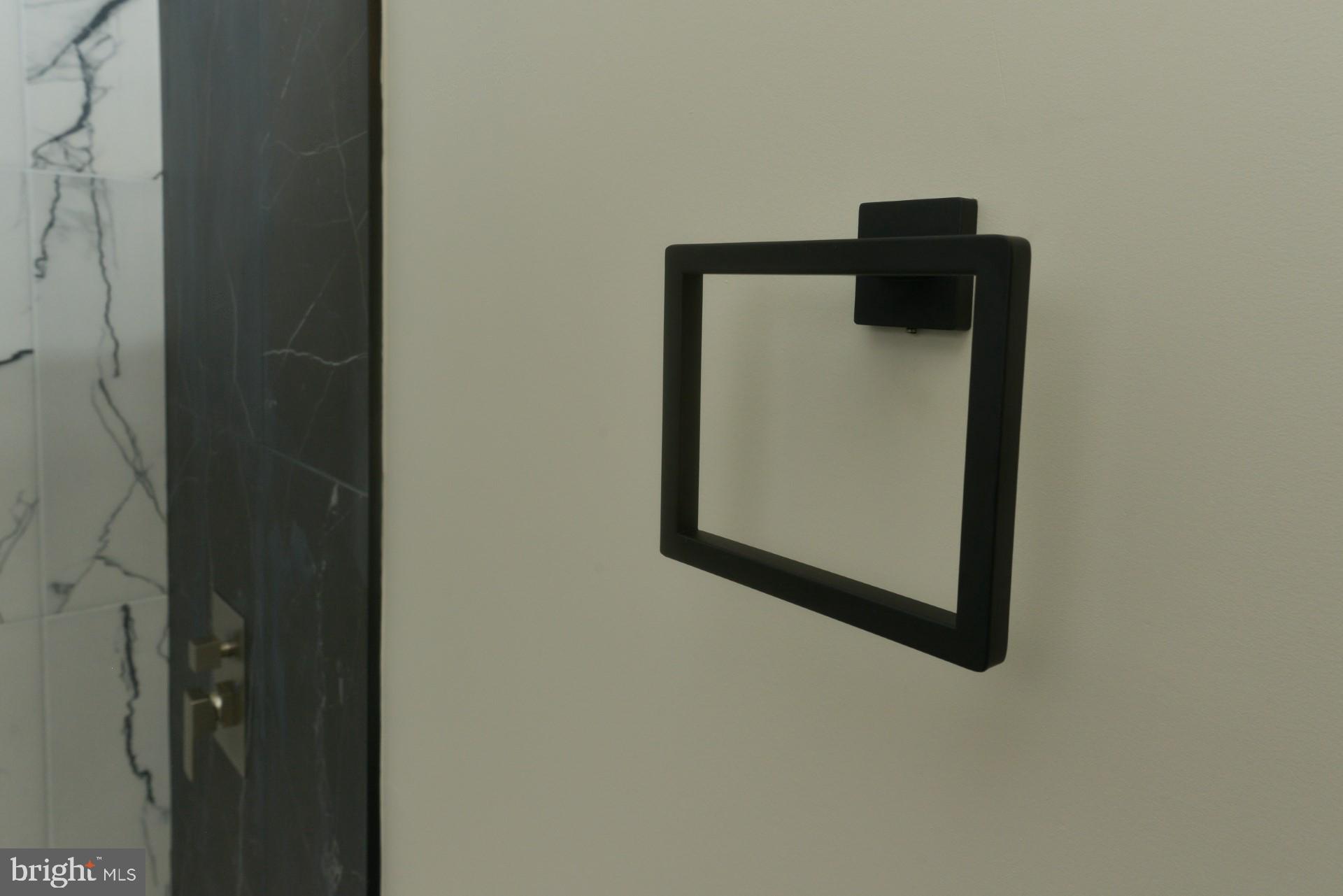806 West Poplar Road Sterling, VA 20164 - Photo 19 of 33 Gallery Image 19