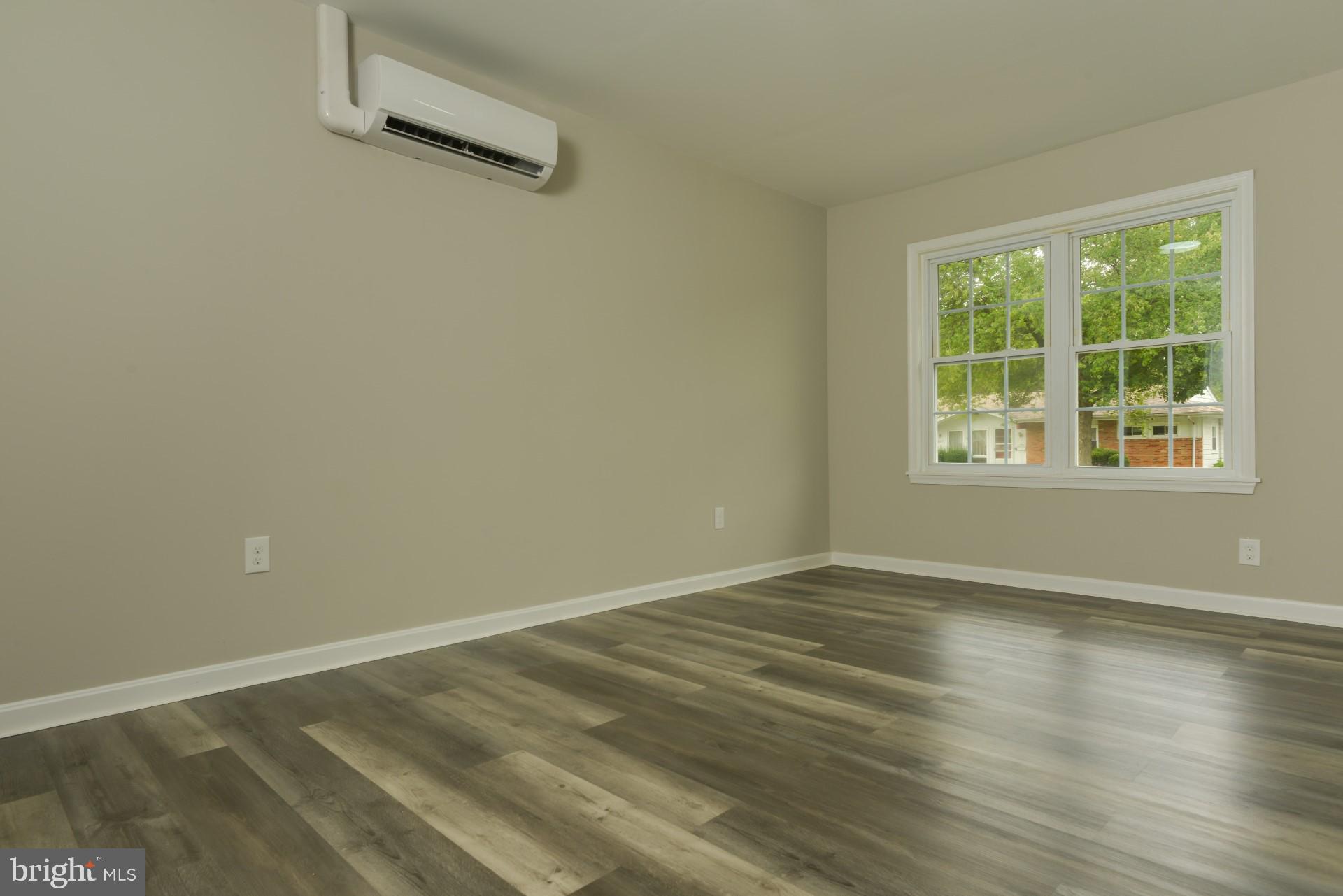 806 West Poplar Road Sterling, VA 20164 - Photo 24 of 33 Gallery Image 24