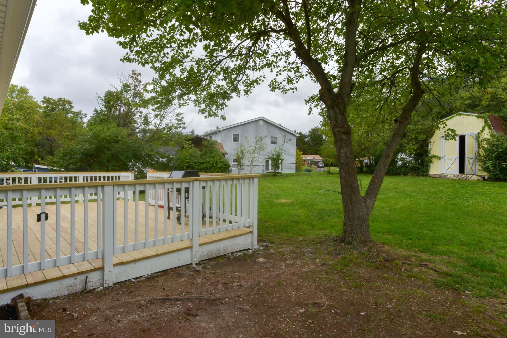 806 West Poplar Road Sterling, VA 20164 - Photo 28 of 33 Gallery Image 28