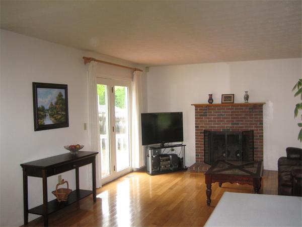 46 Gilson Road Littleton, MA 01460 - Photo 3 of 20
