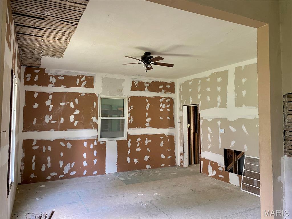 1038 George Street Chester, IL 62233 - Photo 14 of 18 Gallery Image 14