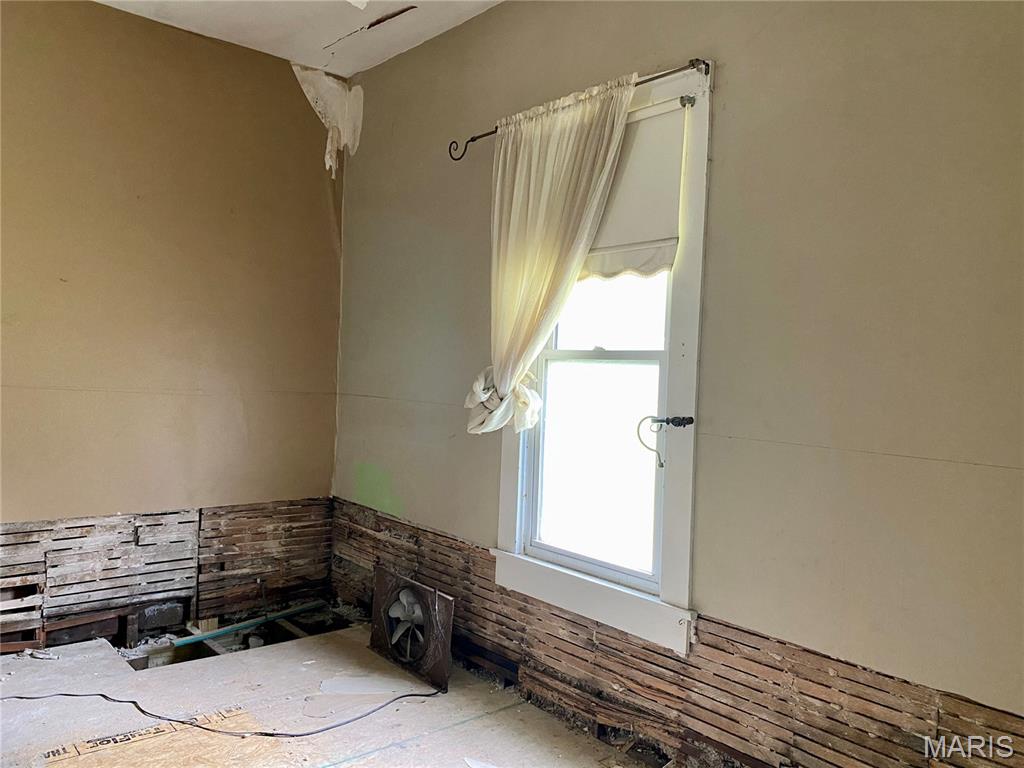 1038 George Street Chester, IL 62233 - Photo 4 of 18 Gallery Image 4