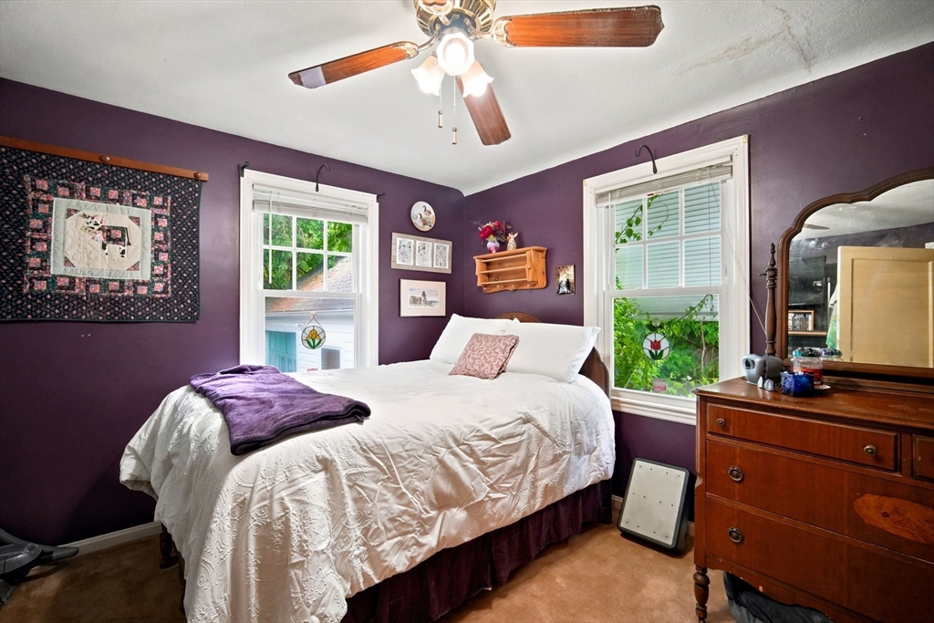 1258 Liberty Street Springfield, MA 01104 - Photo 18 of 32