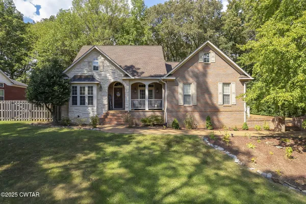 $355,000 | 5 Brentmeade Drive, Jackson, TN 38305