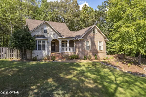 $355,000 | 5 Brentmeade Drive, Jackson, TN 38305