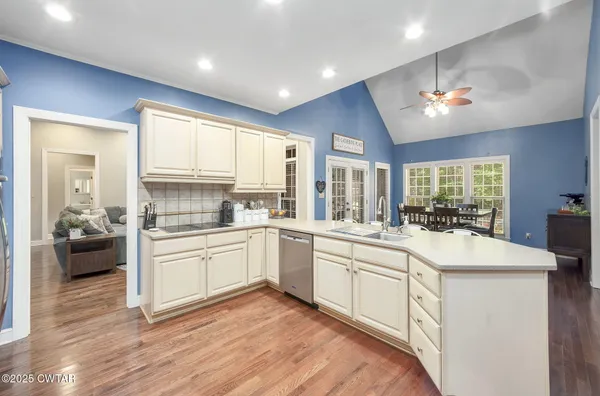 $355,000 | 5 Brentmeade Drive, Jackson, TN 38305