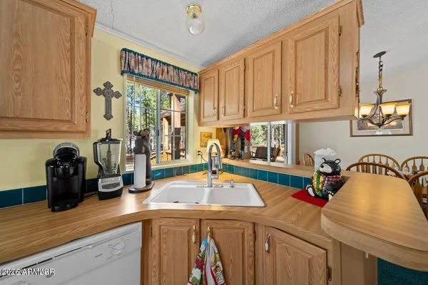 $370,000 | 3622 Bear Trail, Lakeside, AZ 85929