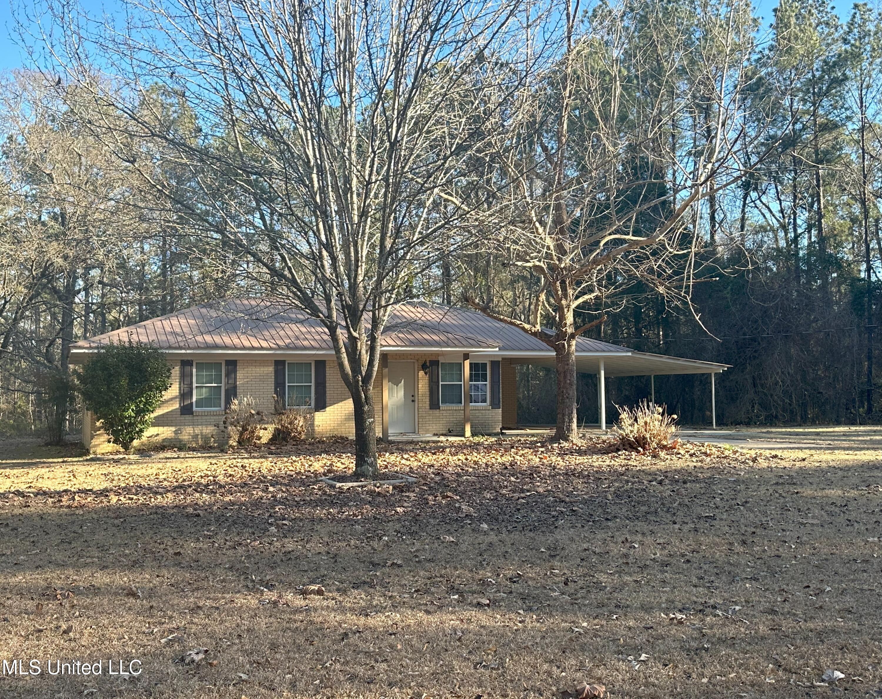 112 County Road 662 Quitman, MS 39355 - Photo 2 of 23 IMG_5512