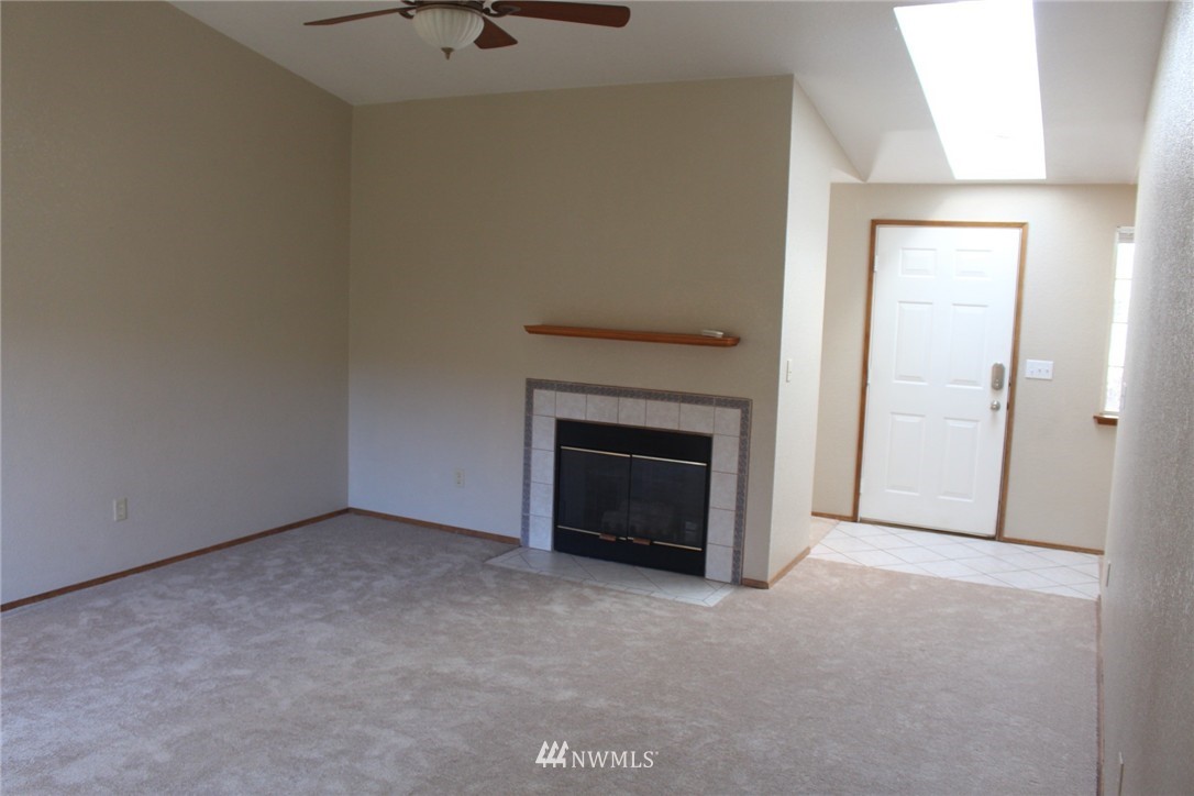 5906 Danials Loop Southeast Lacey, WA 98513 - Photo 3 of 19 Gallery Image 3