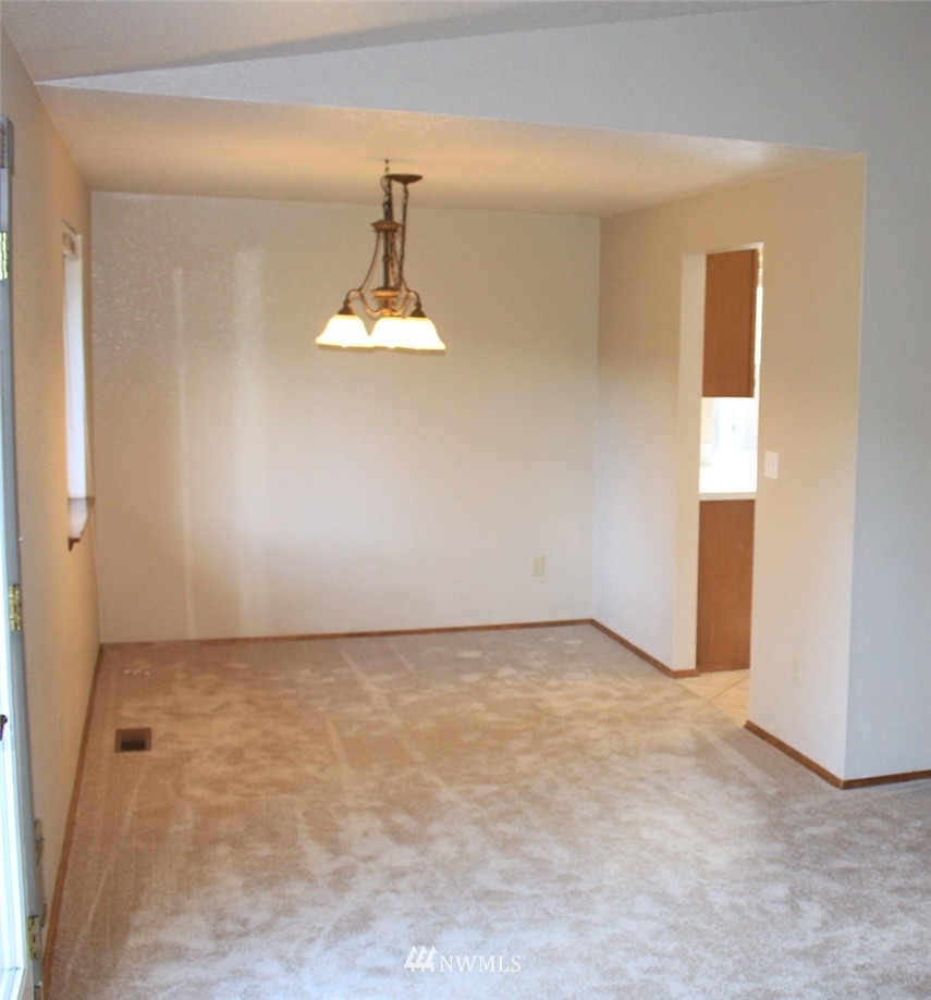 5906 Danials Loop Southeast Lacey, WA 98513 - Photo 7 of 19 Gallery Image 7