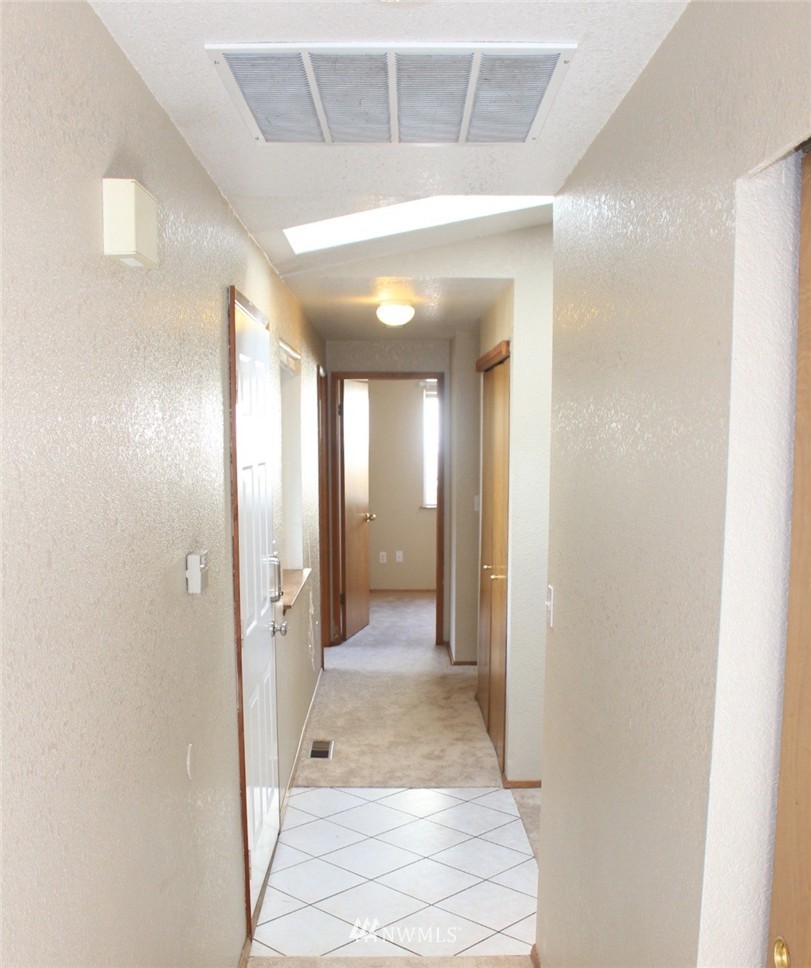 5906 Danials Loop Southeast Lacey, WA 98513 - Photo 10 of 19 Gallery Image 10