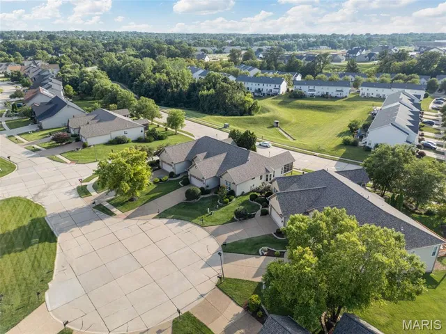 $440,000 | 33 Orchid Court, O'Fallon, MO 63366
