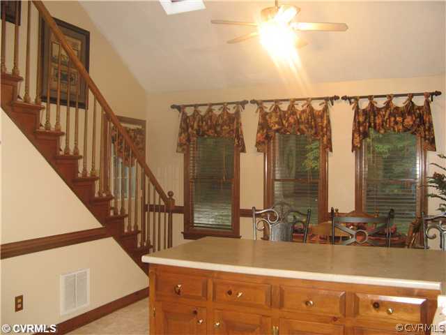 8029 Deer Run Road New Kent, VA 23124 - Photo 8 of 12 Breakfast Nook