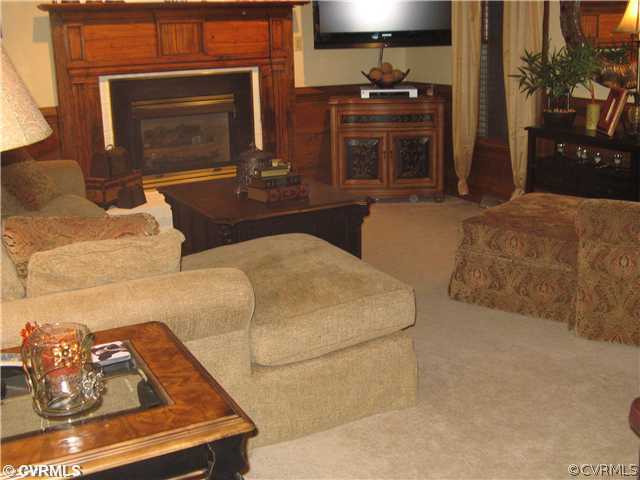 8029 Deer Run Road New Kent, VA 23124 - Photo 9 of 12 Den/Family/Great Room