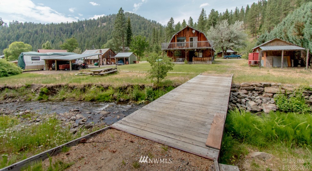 2860 Liberty Road Cle Elum, WA 98922 - Photo 2 of 25 Gallery Image 2