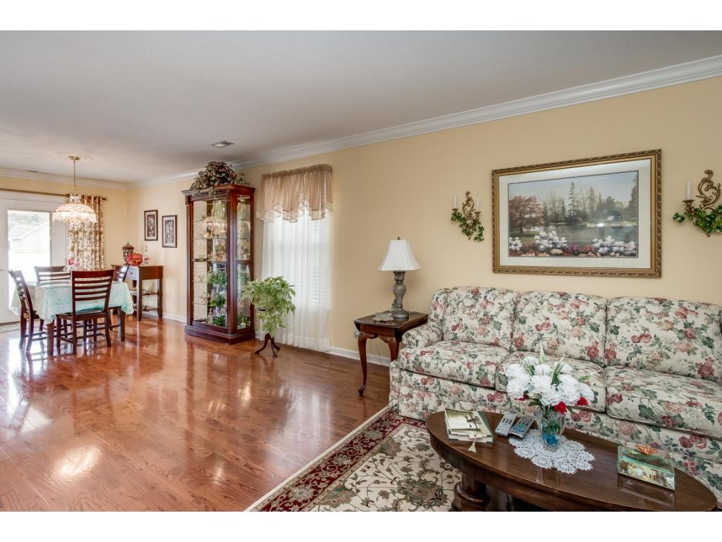 1725 Cooks Valley Road Kingsport, TN 37664 - Photo 8 of 35 Photo 8