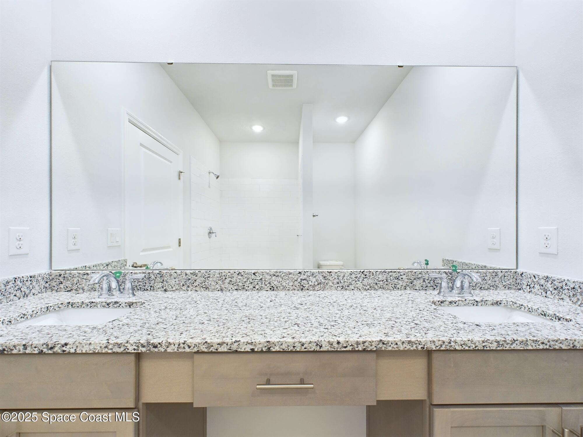 692 Mistletoe Street Palm Bay, FL 32908 - Photo 22 of 47 CAM03399G0-PR0030-STILL015