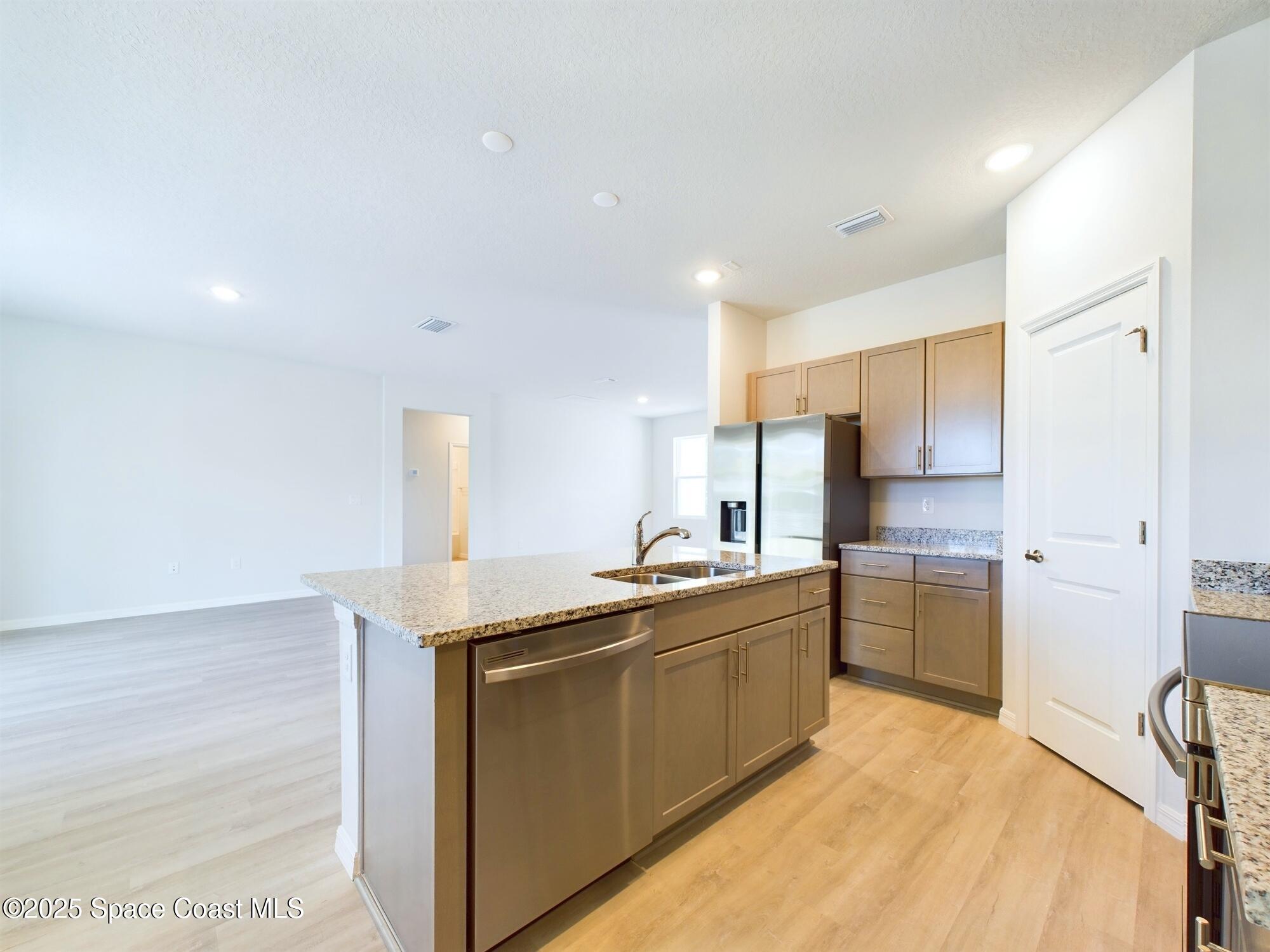 692 Mistletoe Street Palm Bay, FL 32908 - Photo 28 of 47 CAM03399G0-PR0030-STILL021