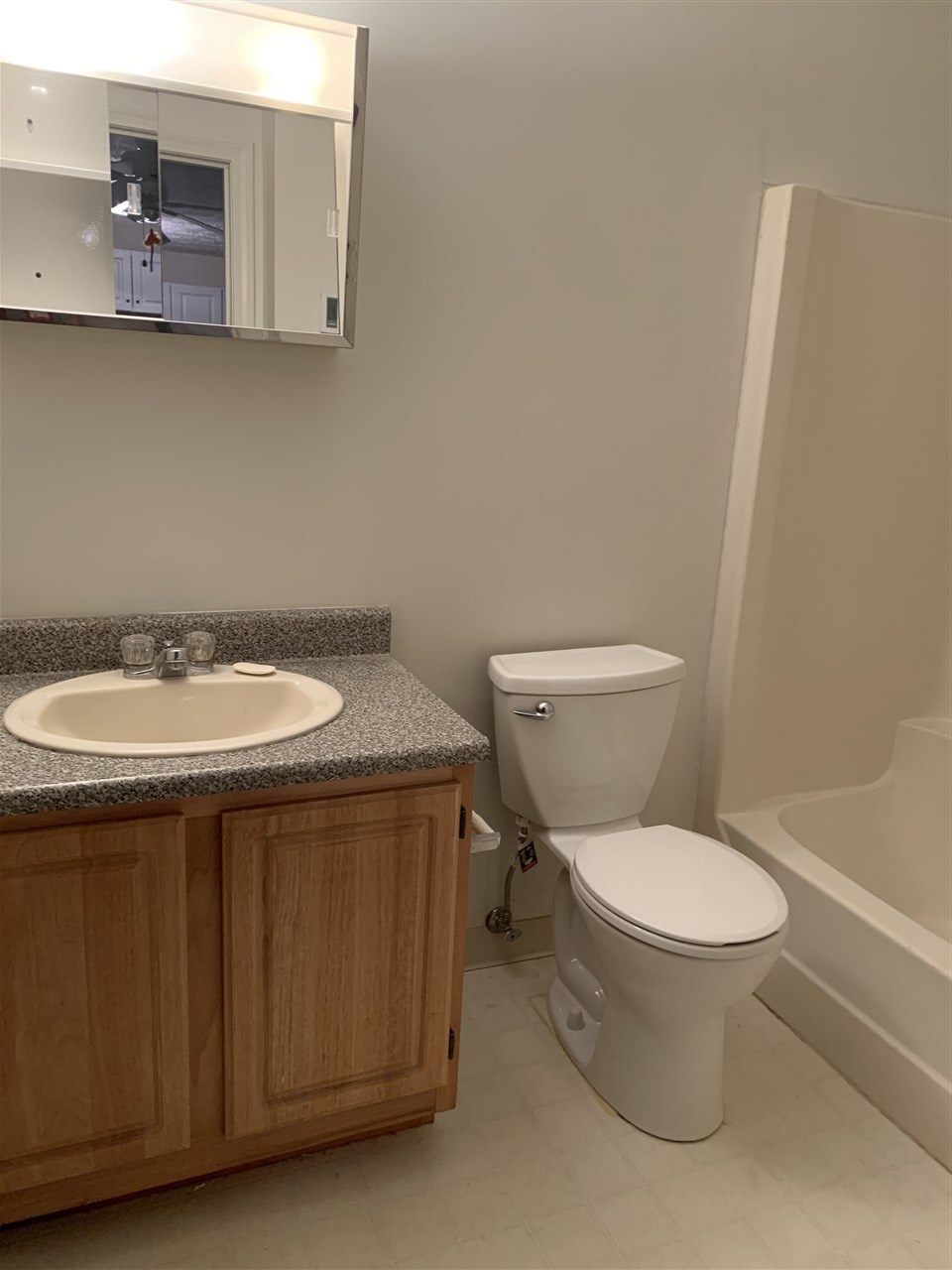 39 Old Hackett Hill Road, Unit 2C Manchester, NH 03102 - Photo 7 of 8 Gallery Image 7