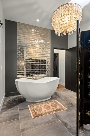 $3,150,000 | Undisclosed Address, St. Louis, MO 63108