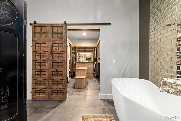 $3,150,000 | Undisclosed Address, St. Louis, MO 63108