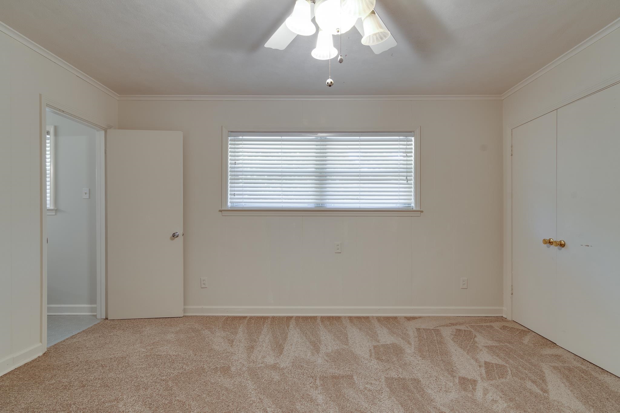 121 South Yates Road Memphis, TN 38120 - Photo 29 of 38 a view of an empty room with a window