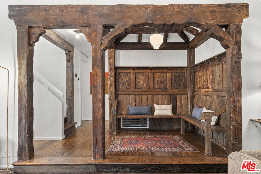 20 Latimer Road Santa Monica, CA 90402 - Photo 12 of 50