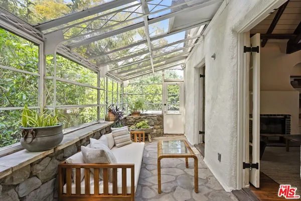 $7,775,000 | 20 Latimer Road, Santa Monica, CA 90402