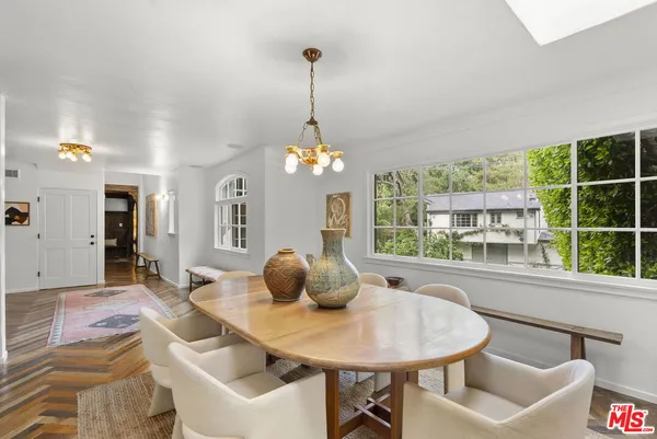 $7,775,000 | 20 Latimer Road, Santa Monica, CA 90402