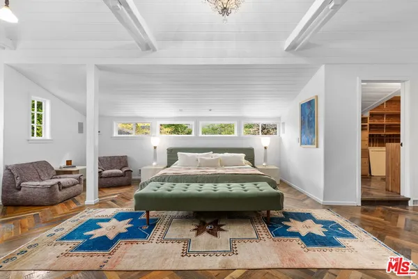 $7,775,000 | 20 Latimer Road, Santa Monica, CA 90402