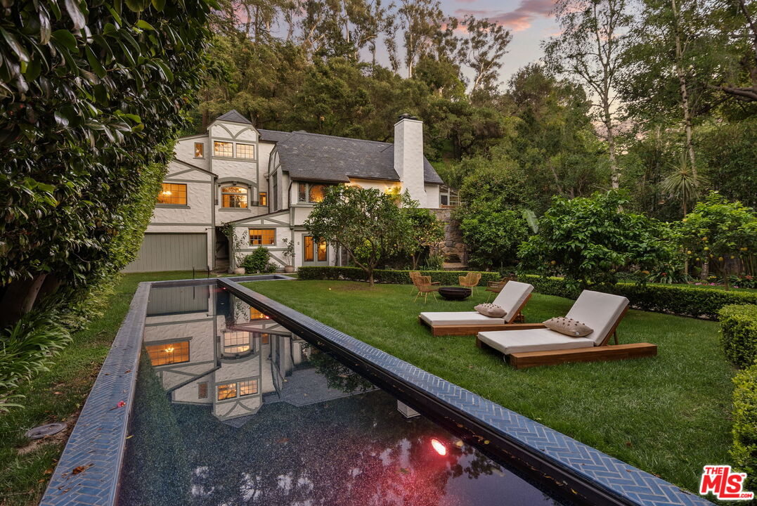 20 Latimer Road Santa Monica, CA 90402 - Photo 2 of 50