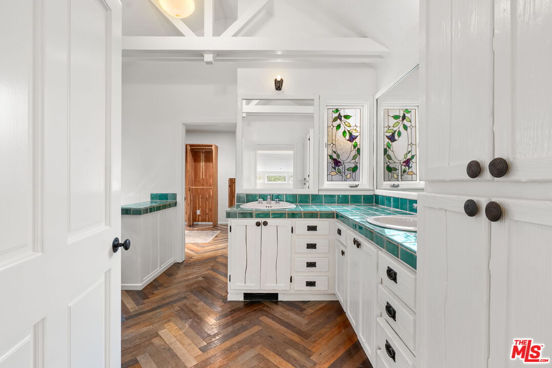 20 Latimer Road Santa Monica, CA 90402 - Photo 22 of 50