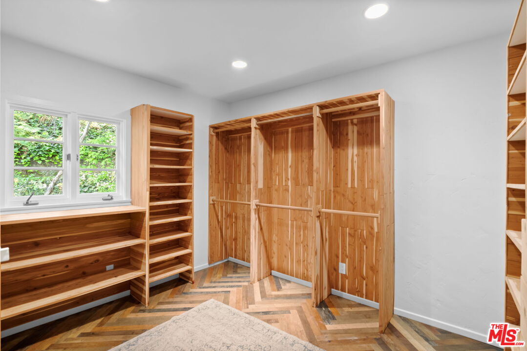 20 Latimer Road Santa Monica, CA 90402 - Photo 25 of 50