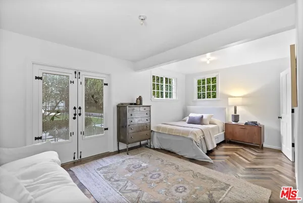 $7,775,000 | 20 Latimer Road, Santa Monica, CA 90402