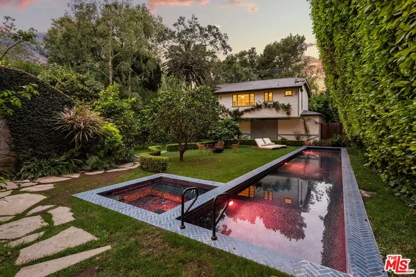 $7,775,000 | 20 Latimer Road, Santa Monica, CA 90402