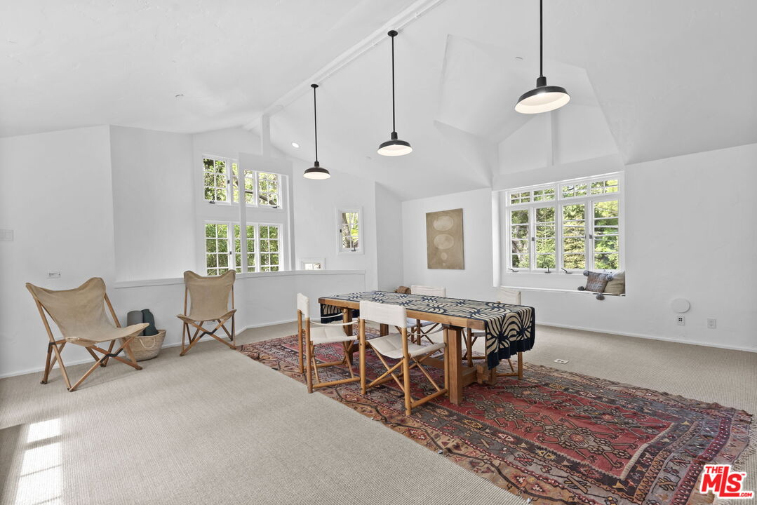 20 Latimer Road Santa Monica, CA 90402 - Photo 43 of 50