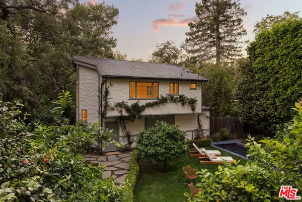 $7,775,000 | 20 Latimer Road, Santa Monica, CA 90402