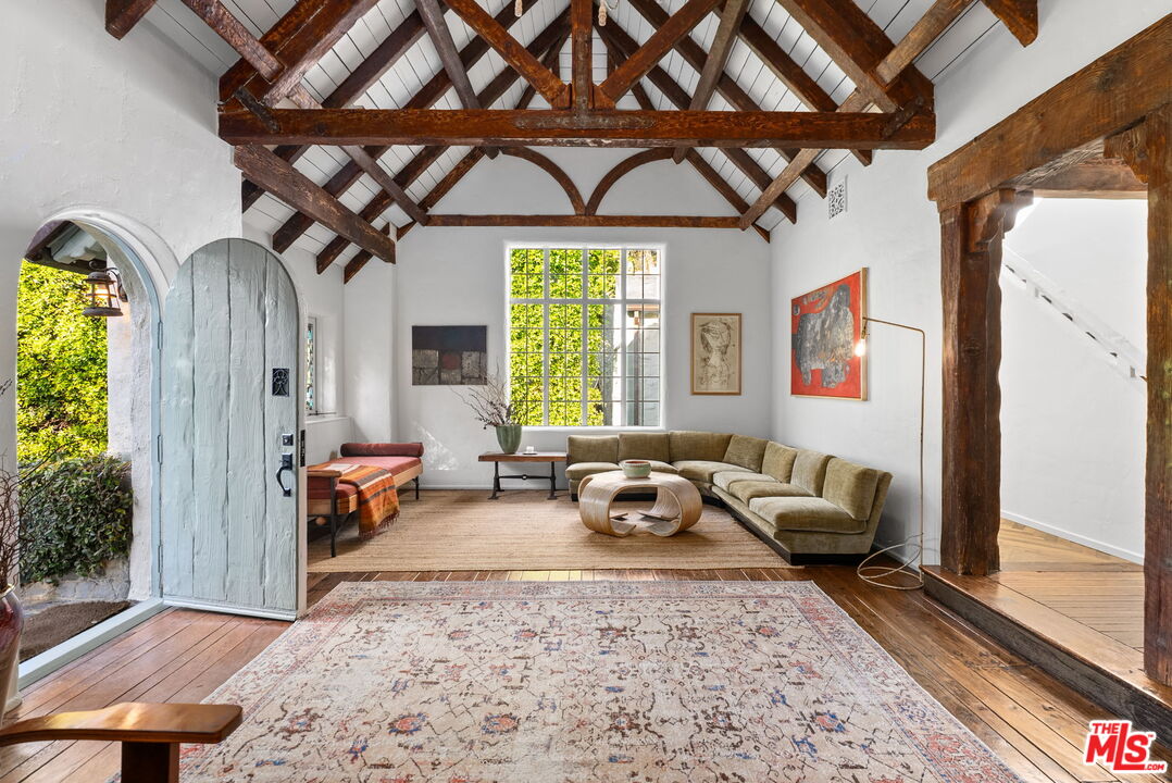 20 Latimer Road Santa Monica, CA 90402 - Photo 8 of 50