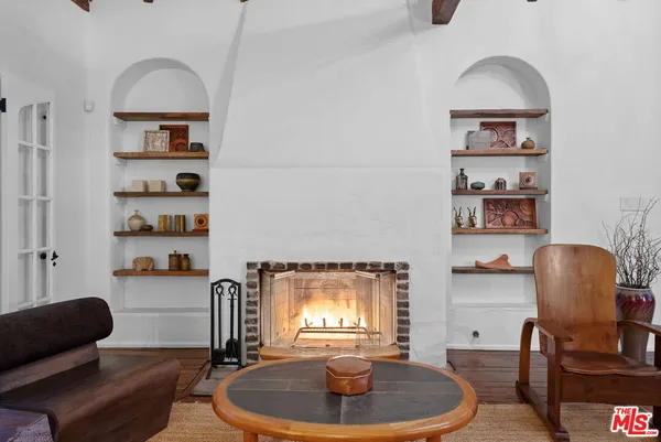 $7,775,000 | 20 Latimer Road, Santa Monica, CA 90402