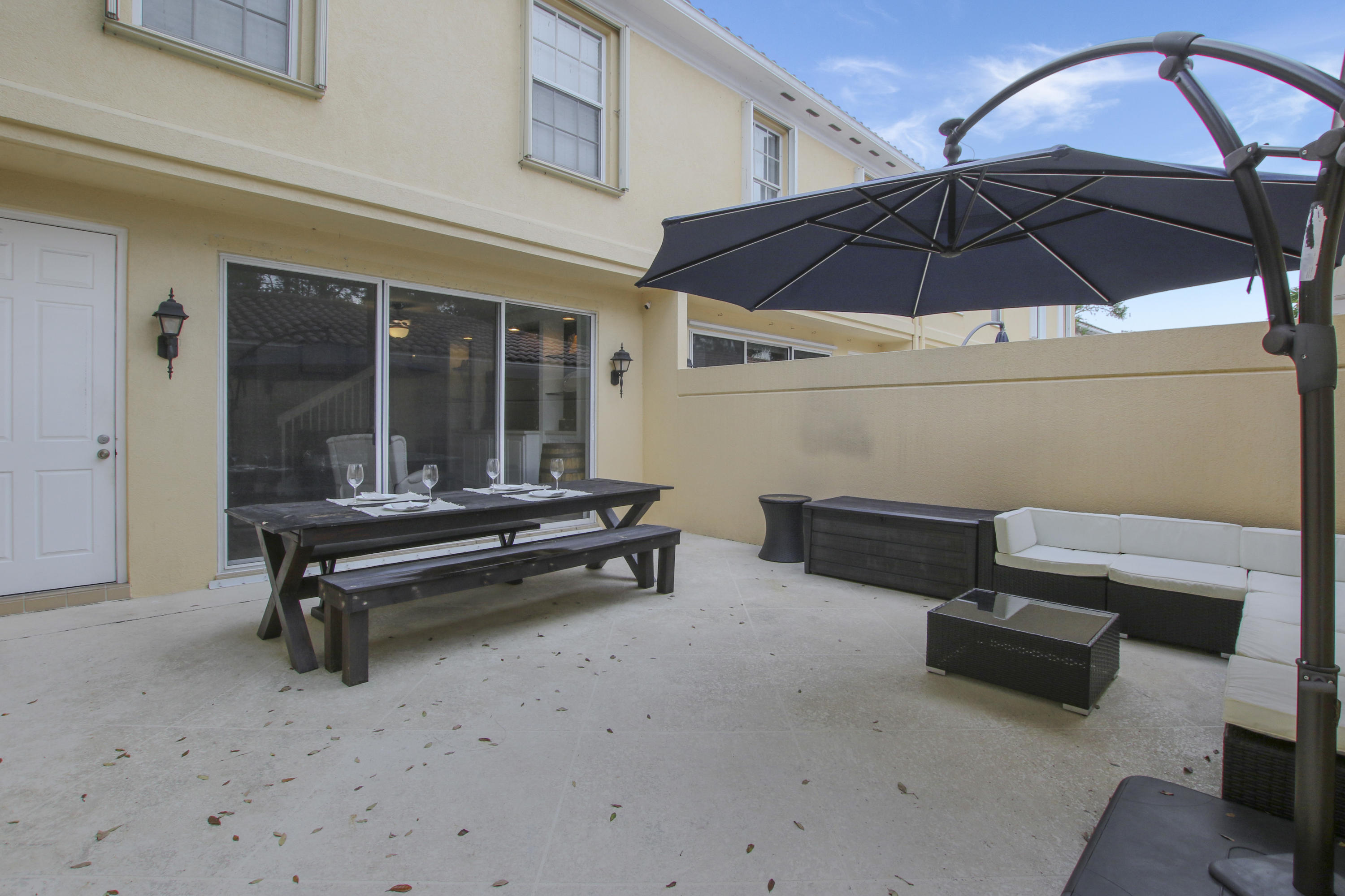 1603 Frederick Small Road Jupiter, FL 33458 - Photo 24 of 36 Courtyard