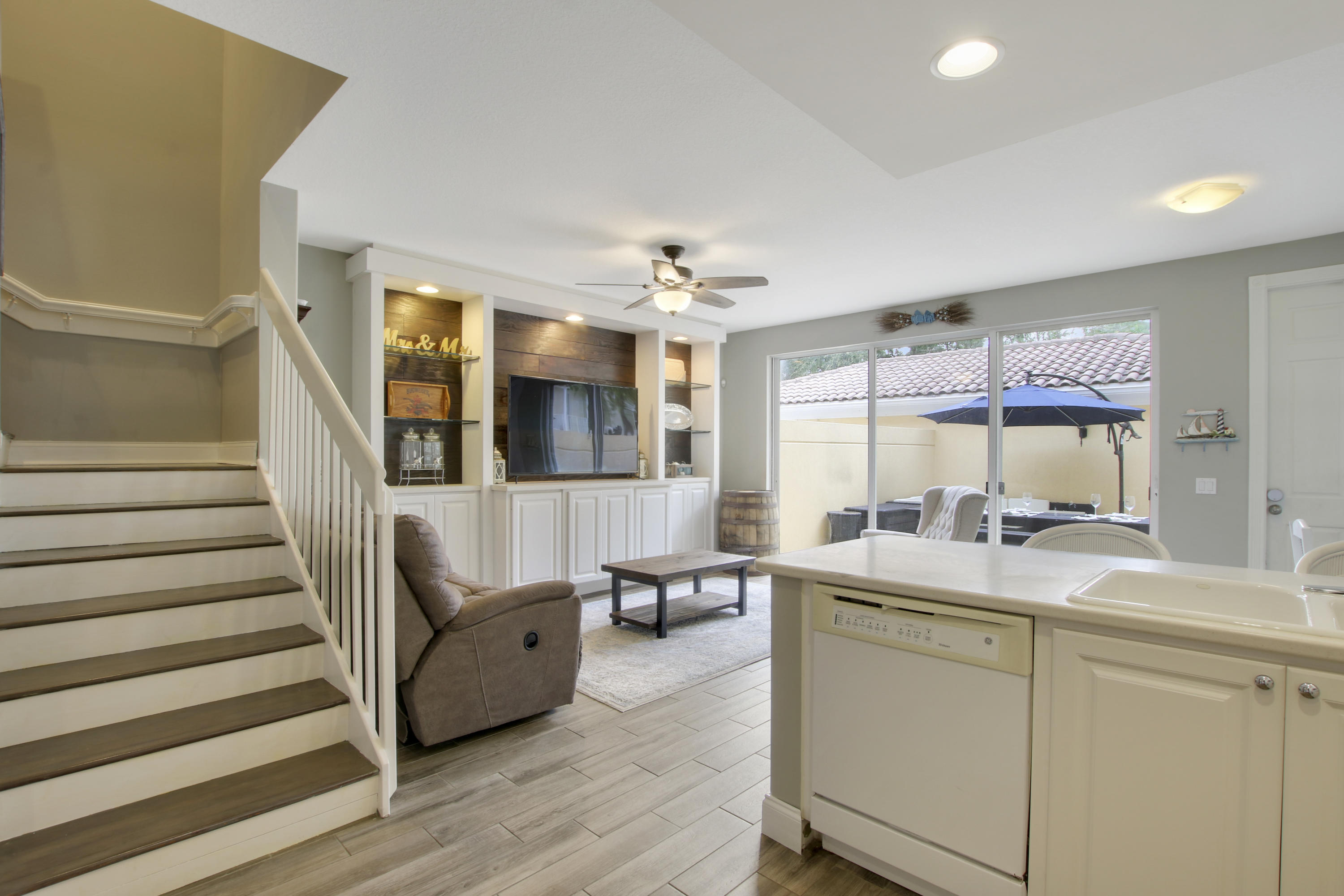 1603 Frederick Small Road Jupiter, FL 33458 - Photo 8 of 36 Kitchen/Living Room