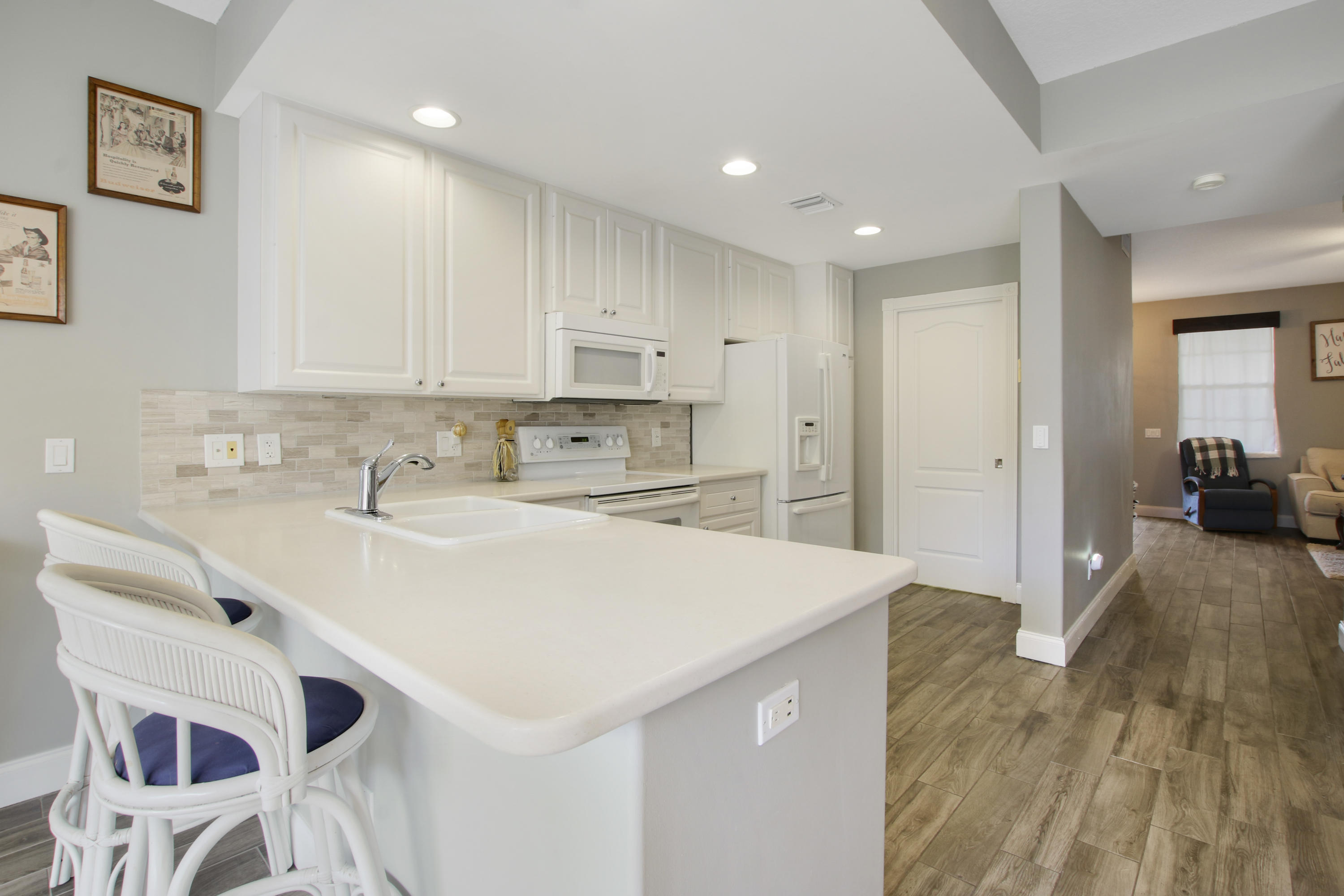 1603 Frederick Small Road Jupiter, FL 33458 - Photo 9 of 36 Kitchen