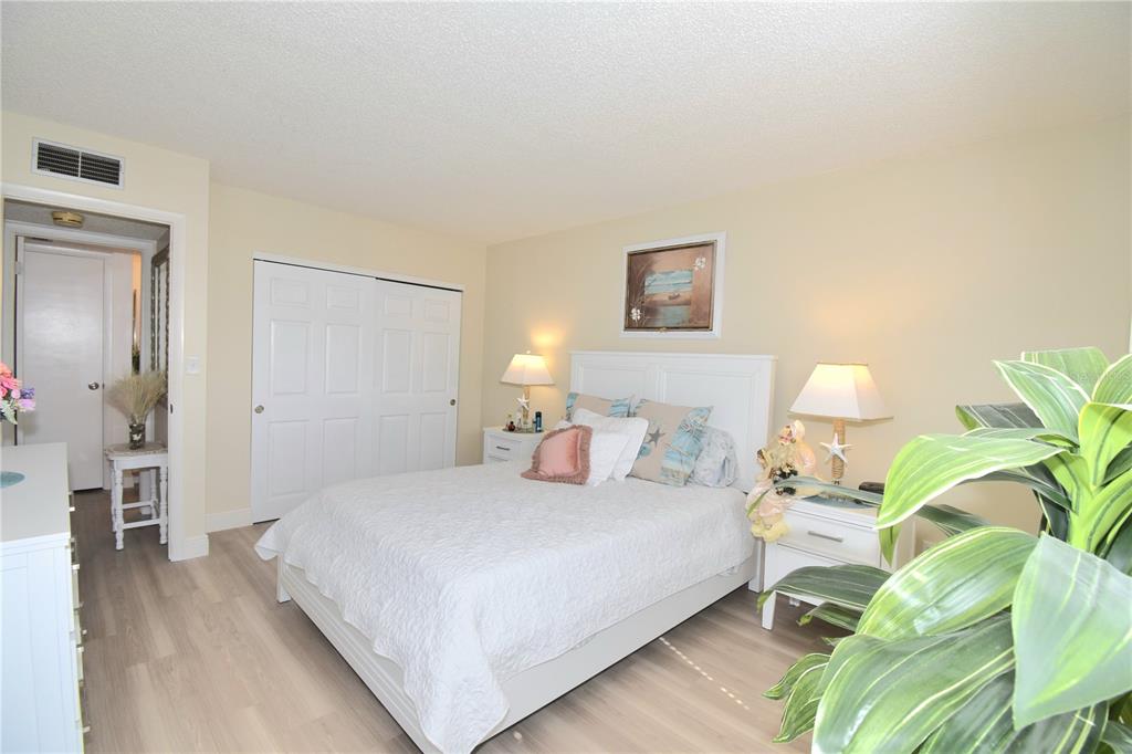 952 Virginia Street, Unit 209 Dunedin, FL 34698 - Photo 15 of 21