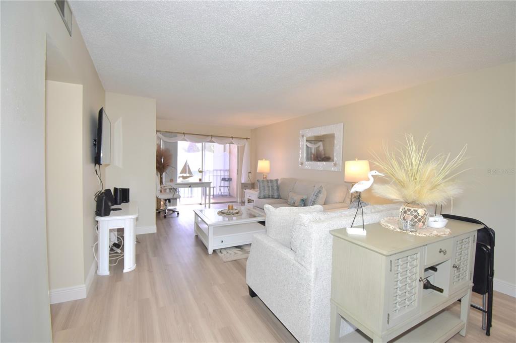 952 Virginia Street, Unit 209 Dunedin, FL 34698 - Photo 7 of 21