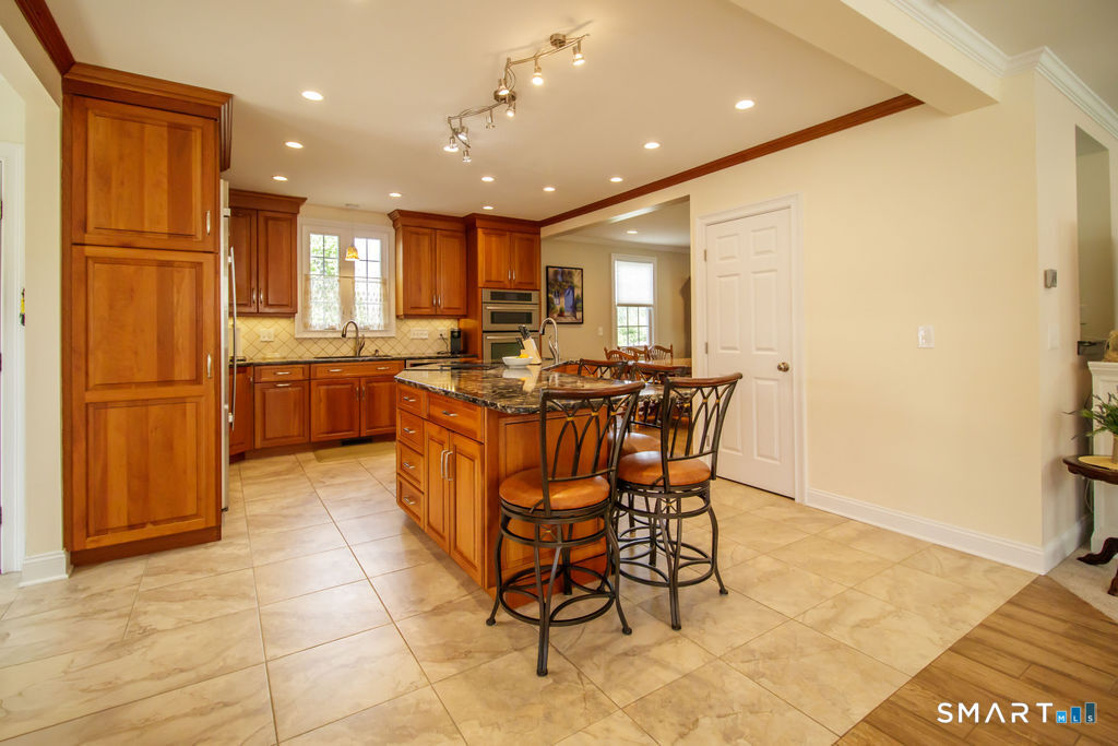 90 Town Line Road Plainville, CT 06062 - Photo 9 of 30