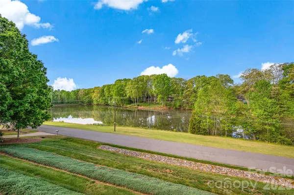 $600,000 | 443 West Glen Eagles Road, Statesville, NC 28625