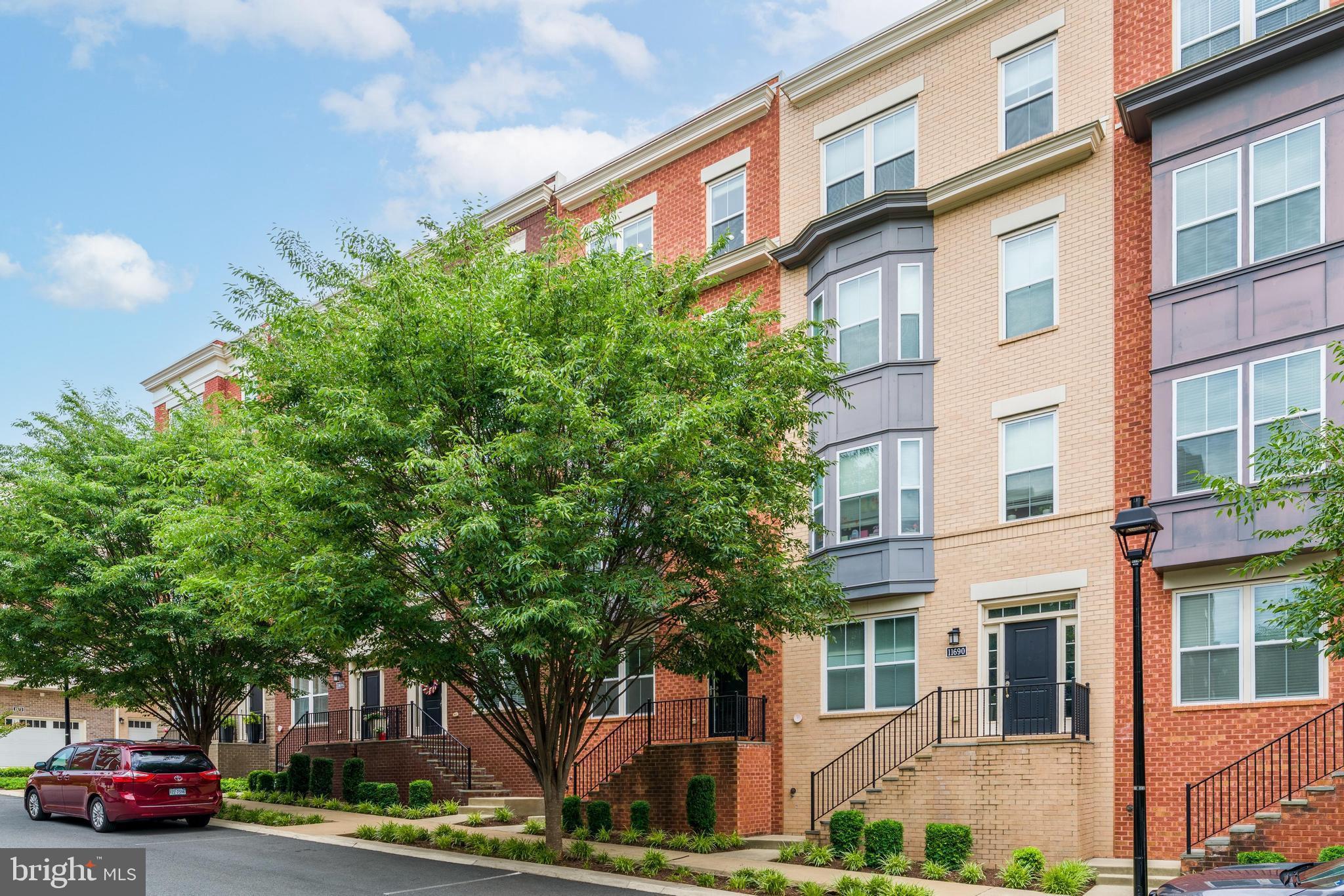 11692 Sunrise Square Place Reston, VA 20191 - Photo 2 of 49