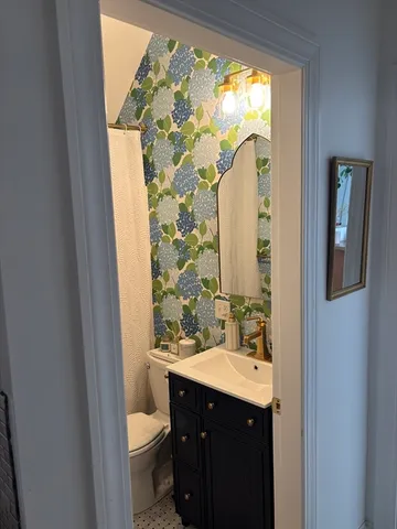 $2,400 | 5 Horton Street, Unit F, Newburyport, MA 01950