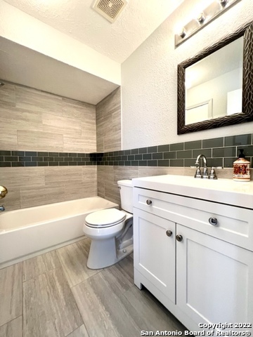 13119 Forum Road Universal City, TX 78148 - Photo 11 of 35